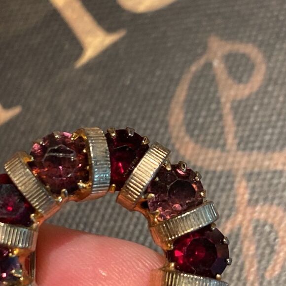 Vintage Faux Ruby Brooch - Picture 5 of 6